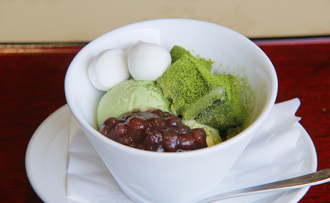 抹茶わらびあんみつ